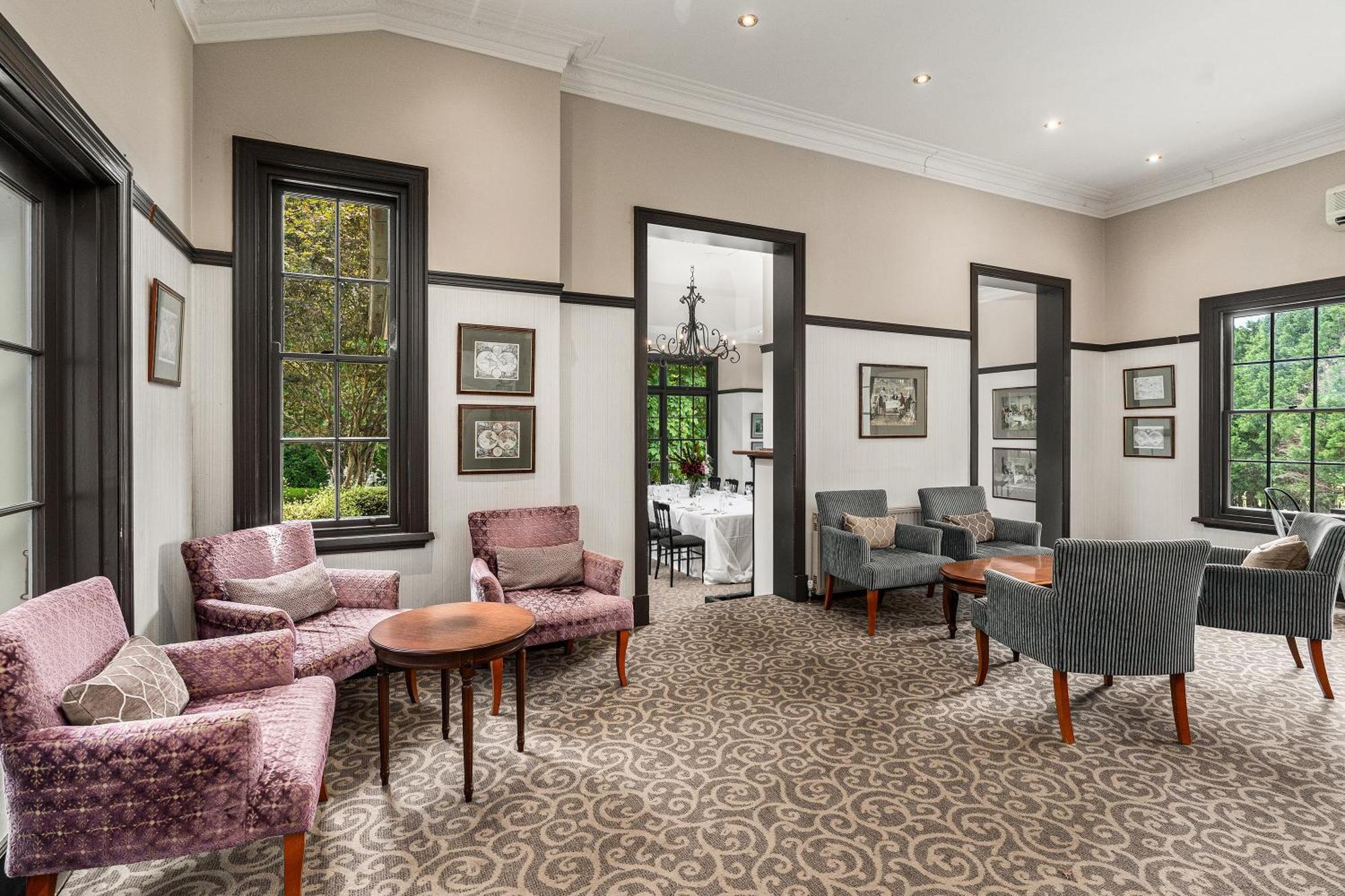 Отель Peppers Manor House Sutton Forest Экстерьер фото