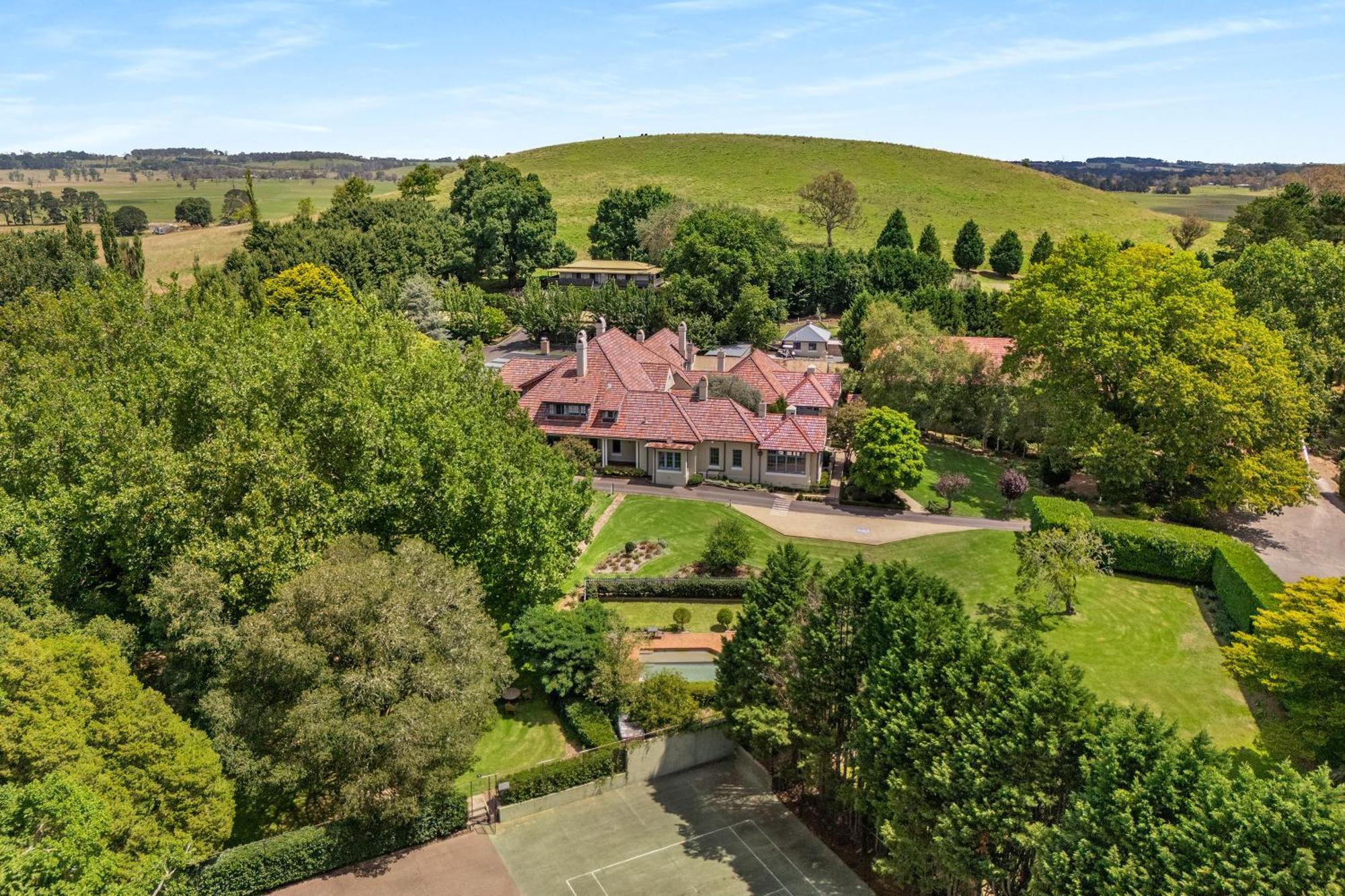 Отель Peppers Manor House Sutton Forest Экстерьер фото
