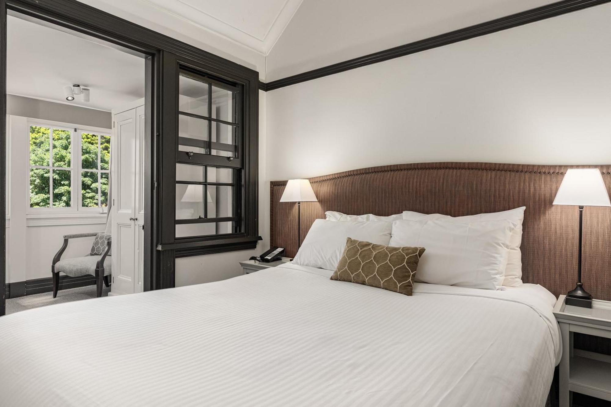 Отель Peppers Manor House Sutton Forest Экстерьер фото