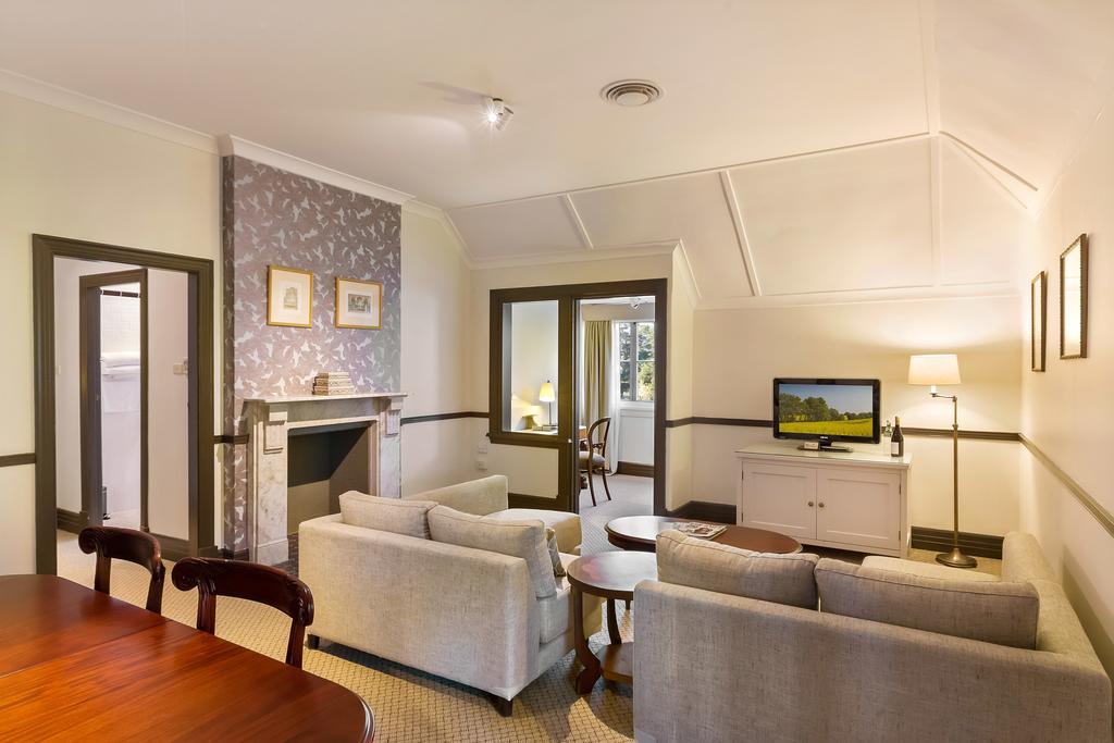 Отель Peppers Manor House Sutton Forest Экстерьер фото