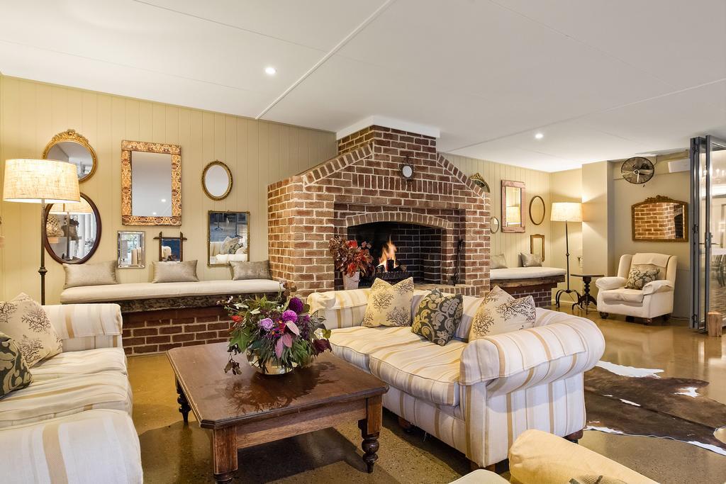 Отель Peppers Manor House Sutton Forest Экстерьер фото