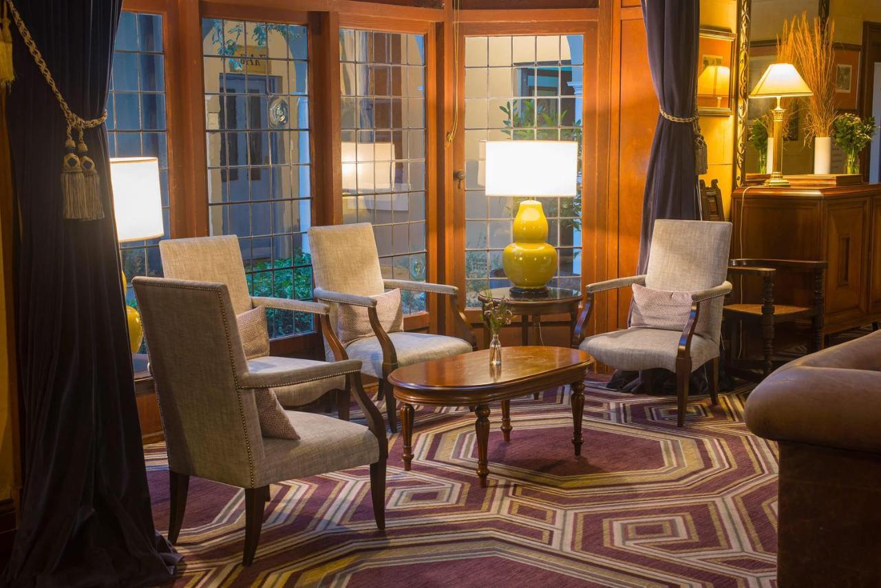 Отель Peppers Manor House Sutton Forest Экстерьер фото
